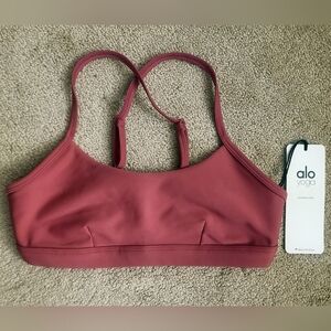 BNWT - Alo Yoga - (Size S) Women's Airlift Intrigue Bra in Raspberry Sorbet